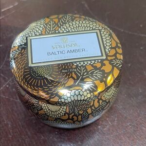 Voluspa Baltic Amber Tin Candle coconut wax candle 4oz